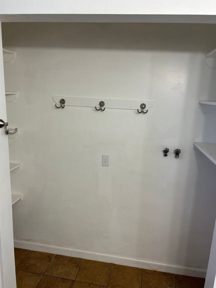 3801 S Franklin Rd - Photo 7 of 27