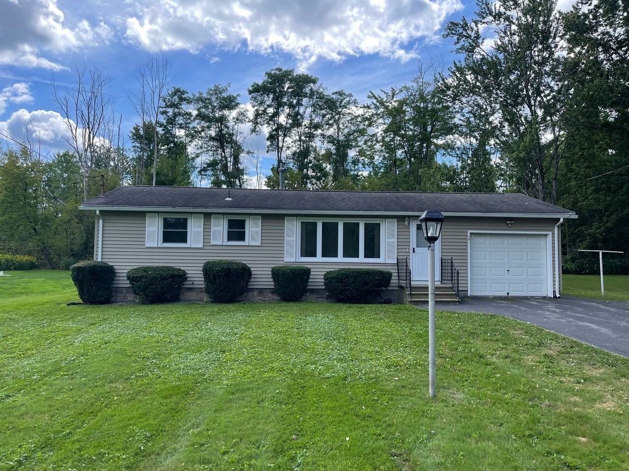 5894 Mckinley Rd - Photo 5 of 14