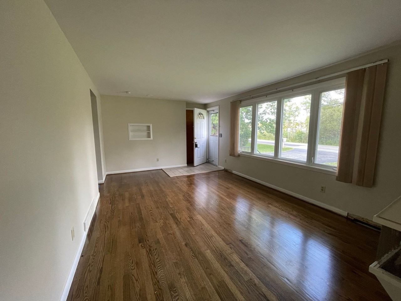 5894 Mckinley Rd - Photo 6 of 14