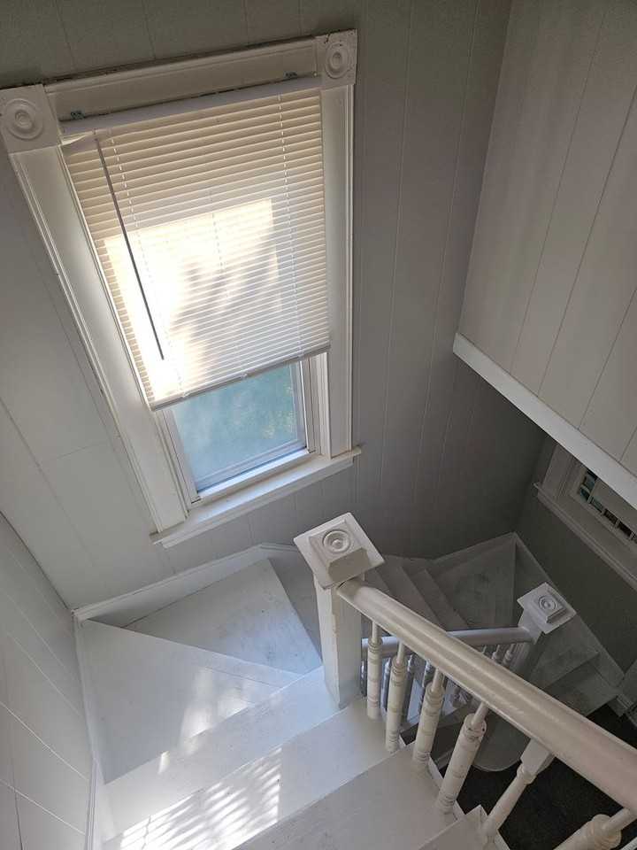 2214 W 2nd St - Photo 7 of 15