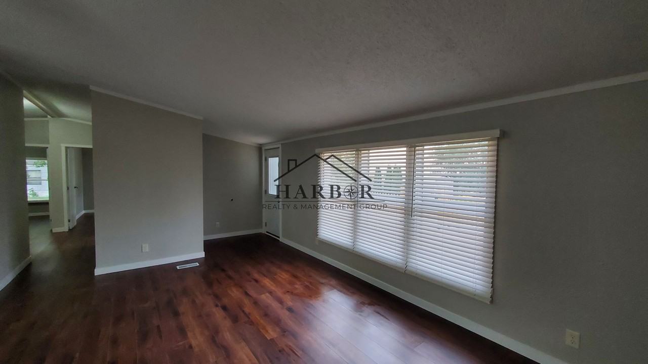 23 Andreasen Dr - Photo 7 of 34