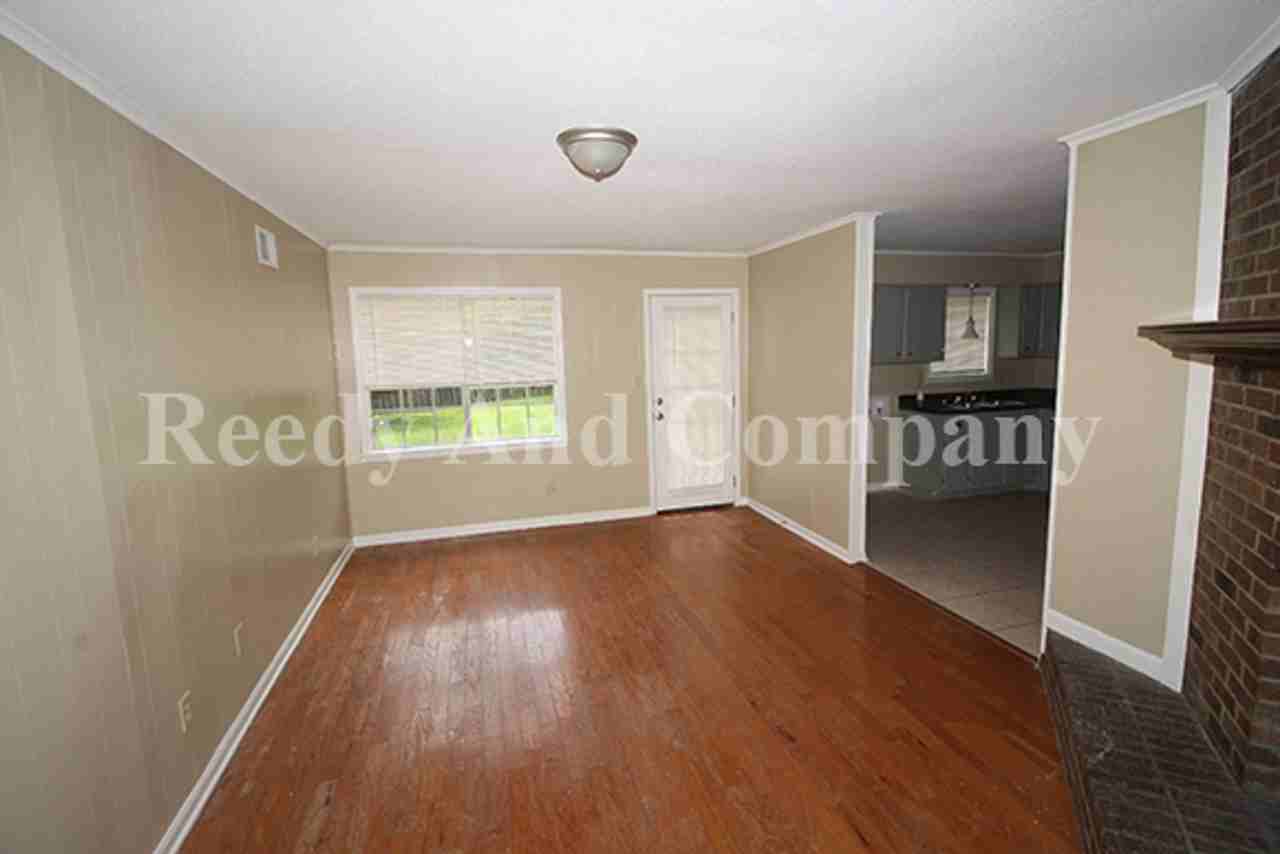 3685 Bryn Mawr Dr - Photo 6 of 22
