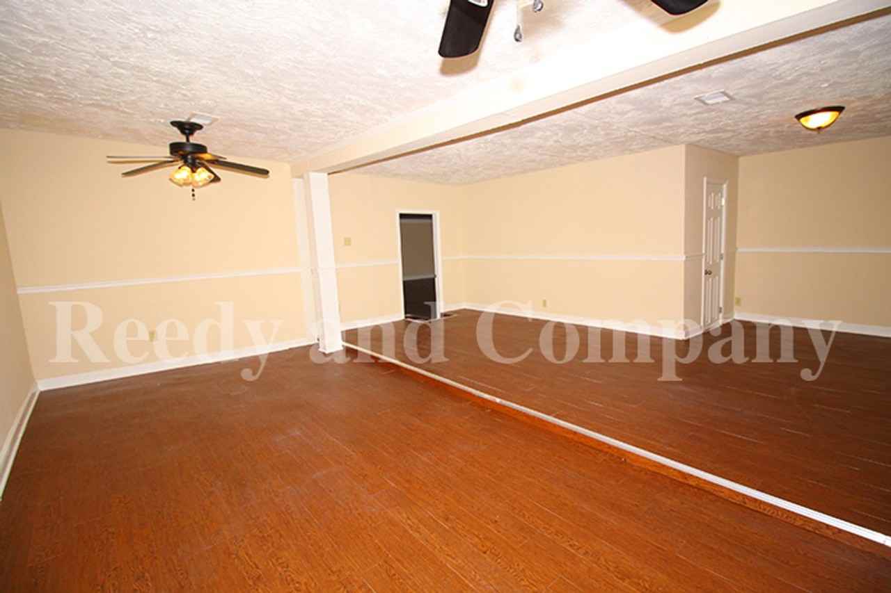 3340 Morningview Dr - Photo 4 of 33