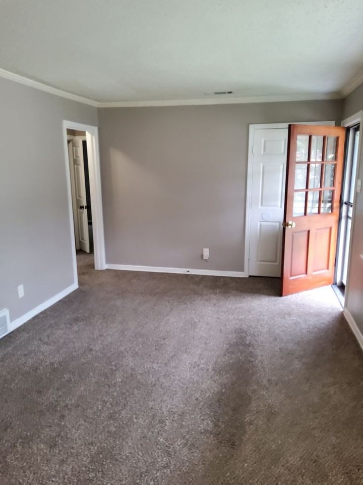1500 E Alcy Rd - Photo 3 of 11