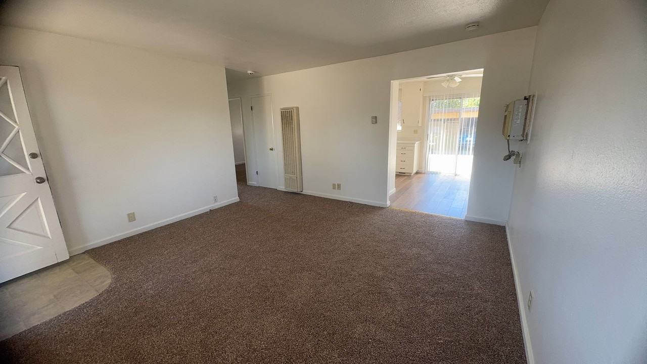 1911 Celeste Ct #A - Photo 3 of 10