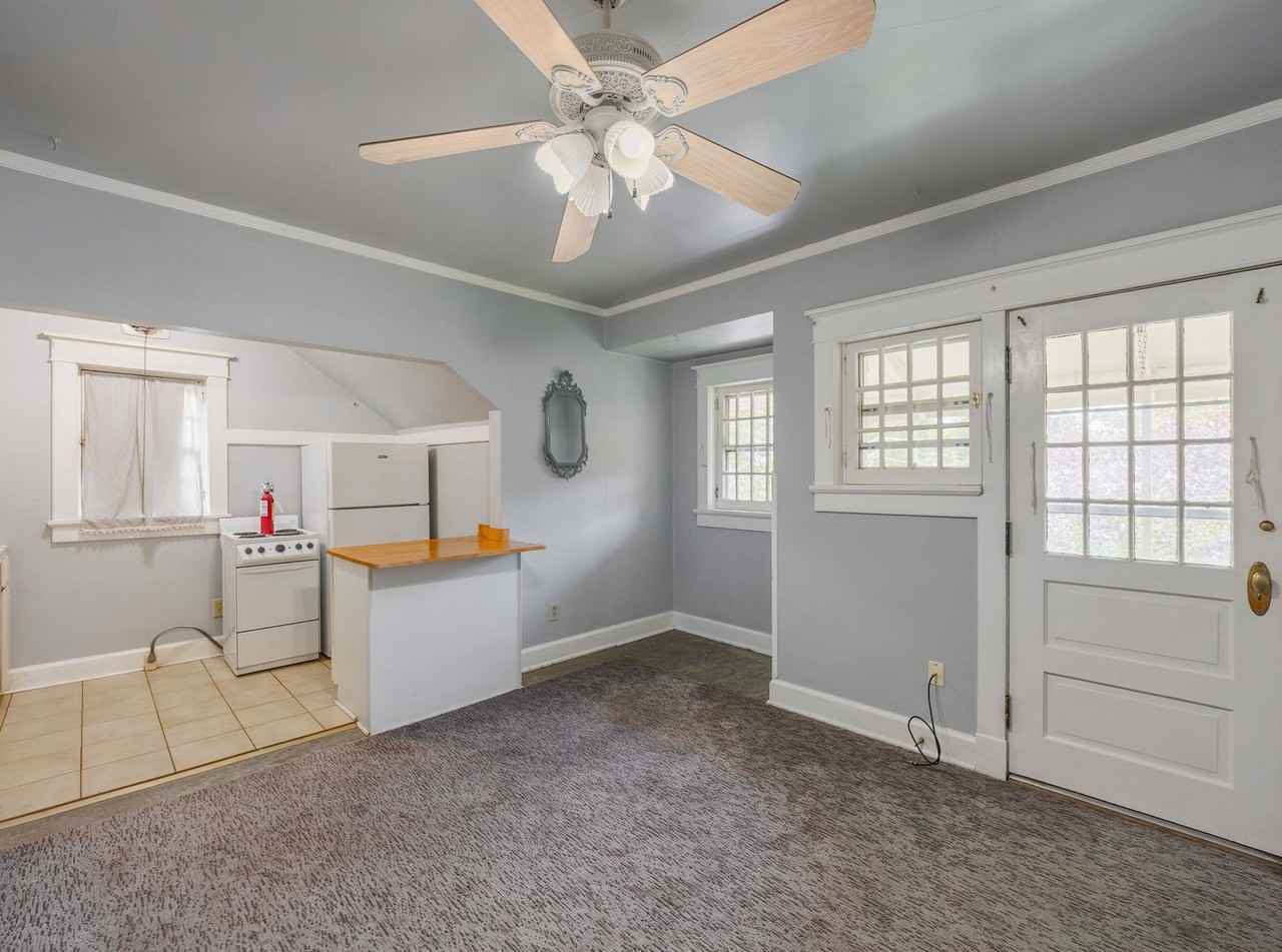 234 W Park Pl - Photo 2 of 12