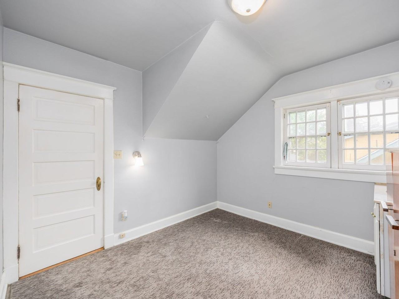 234 W Park Pl - Photo 5 of 12