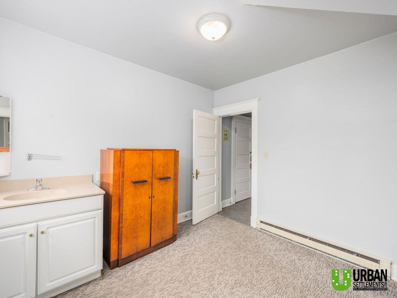 234 W Park Pl - Photo 6 of 12