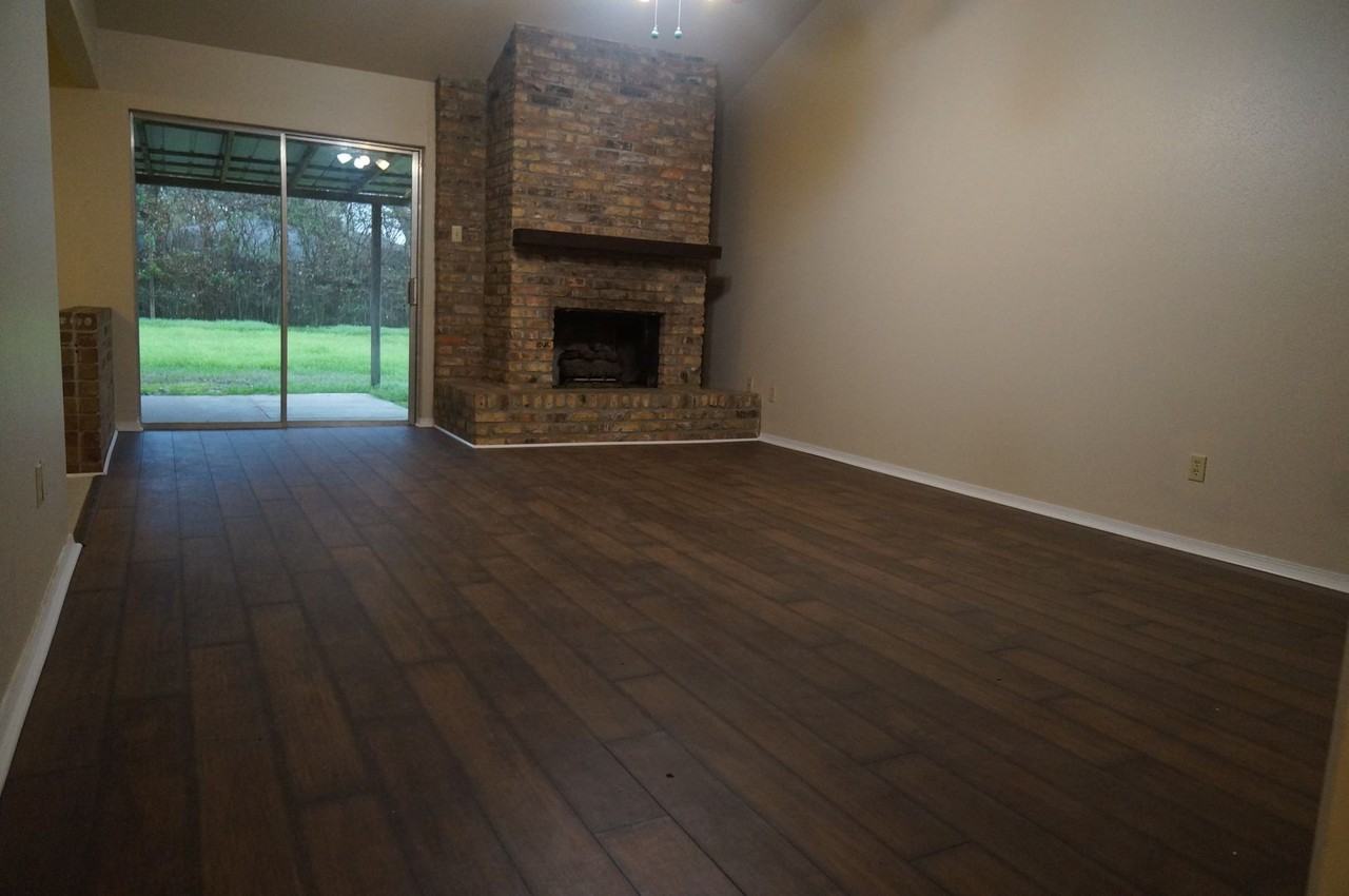 114 Napoleon Dr - Photo 5 of 25
