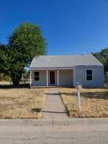 1001 Se 19th St - Photo 1 of 1