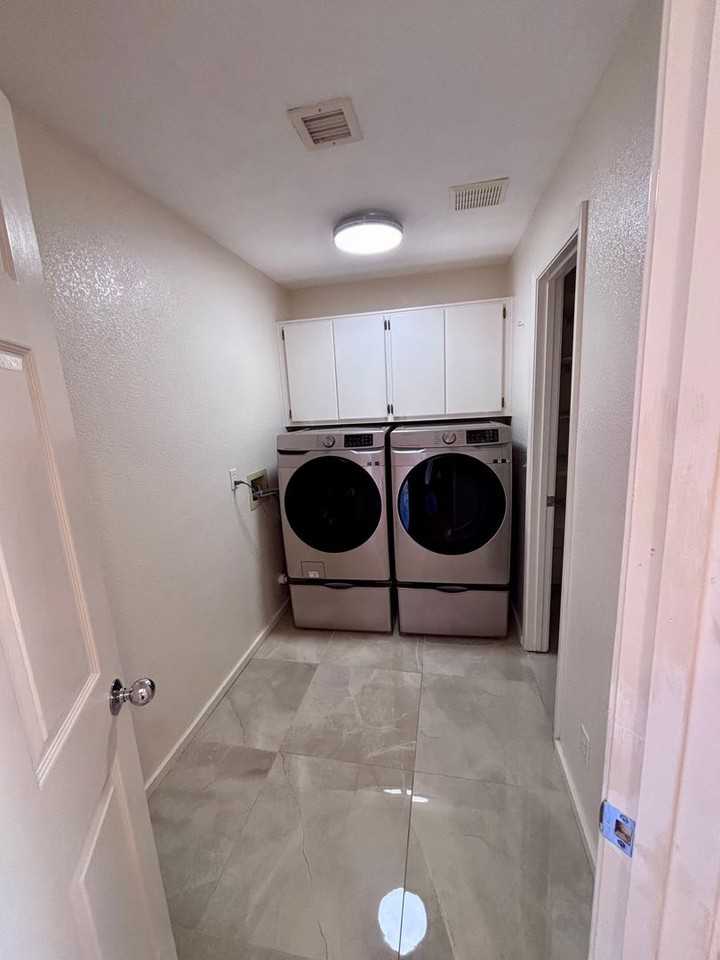 1436 Vista Montana Rd - Photo 4 of 30
