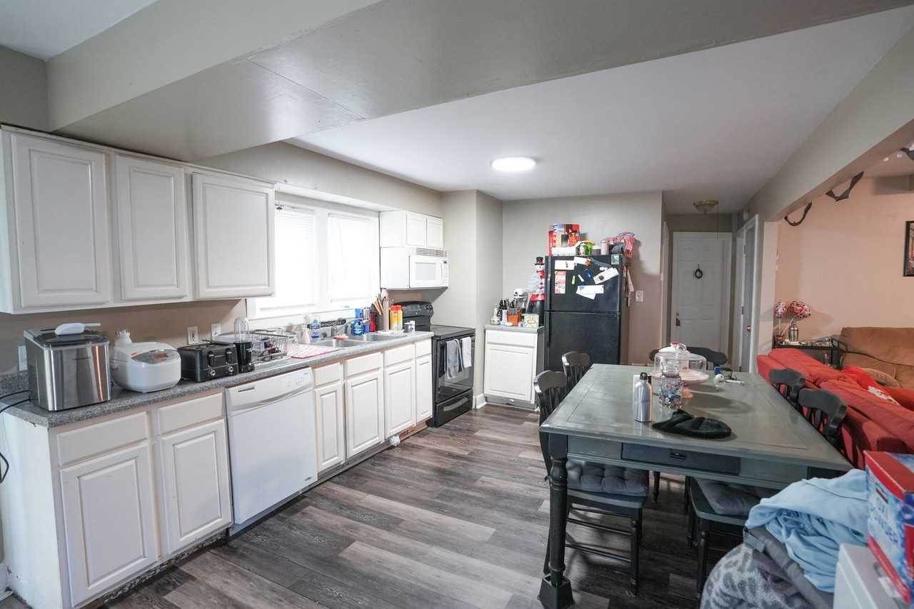804 Golfview Dr - Photo 2 of 25