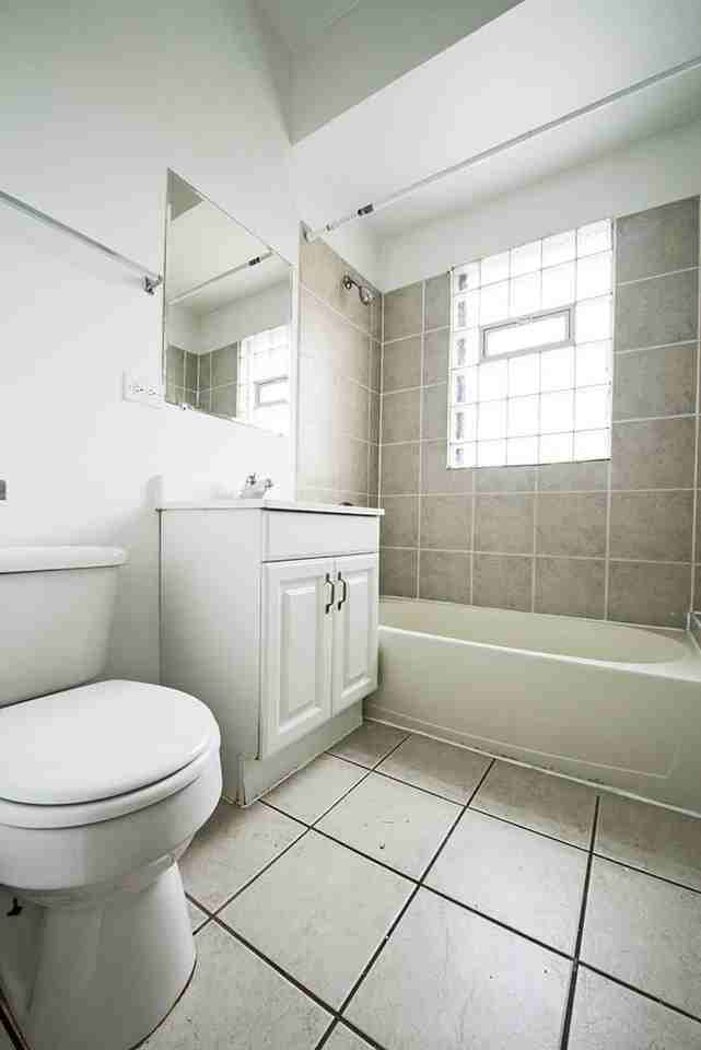 5600 S Wolcott - Photo 3 of 17