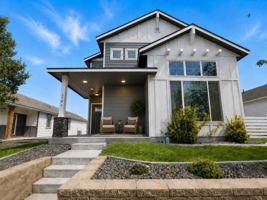 featured image of 4504 Corvina St