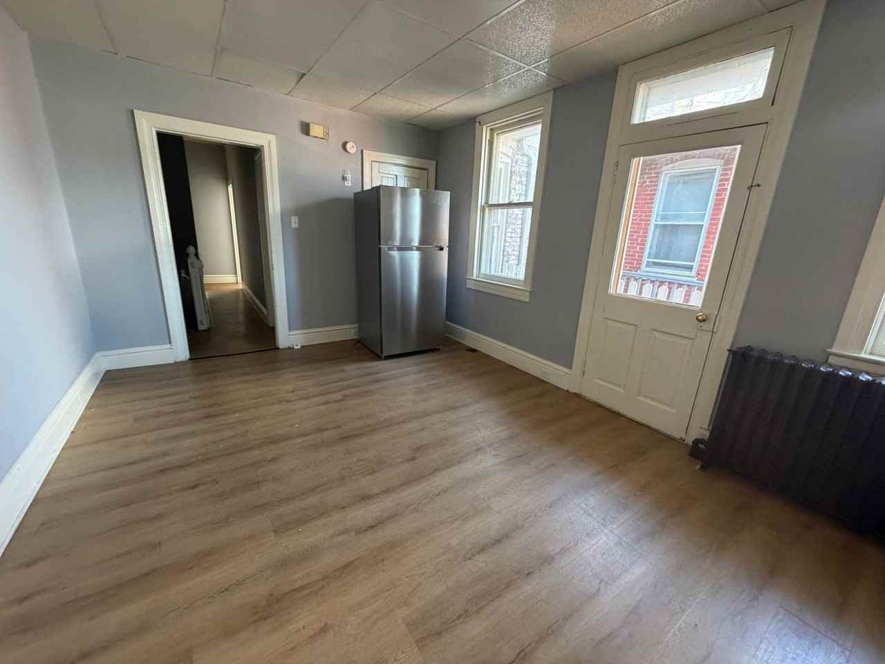 831 E Prospect St - Photo 2 of 10
