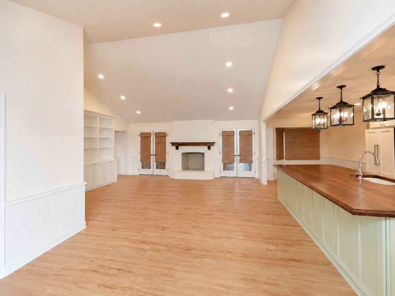 508 W Harry St - Photo 2 of 31