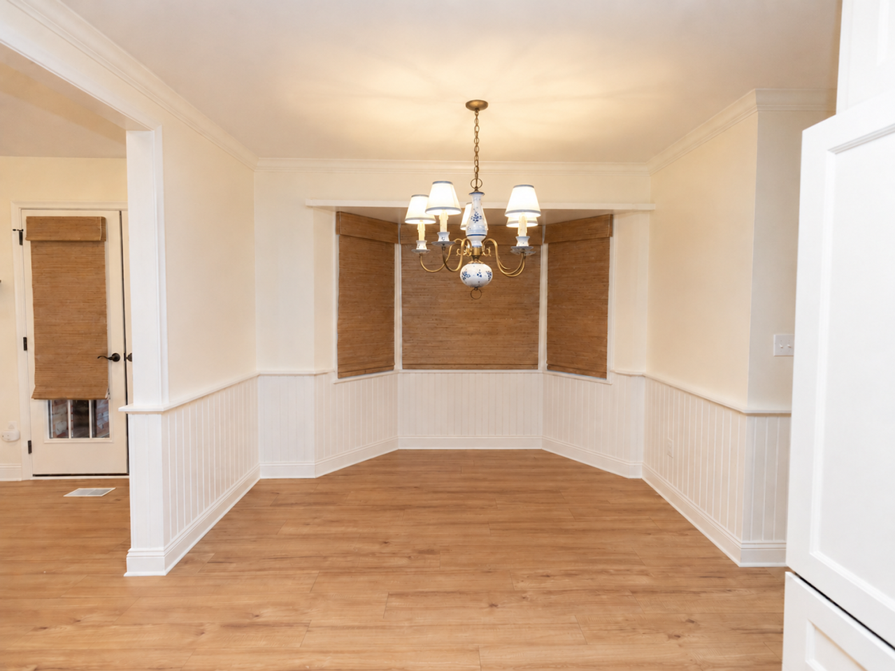 508 W Harry St - Photo 4 of 31