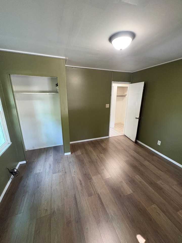 905 W Nebraska Ave - Photo 6 of 13