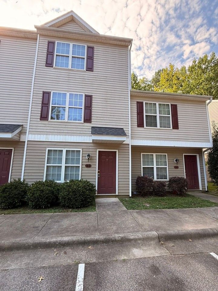 57 Red Ln - Photo 4 of 15