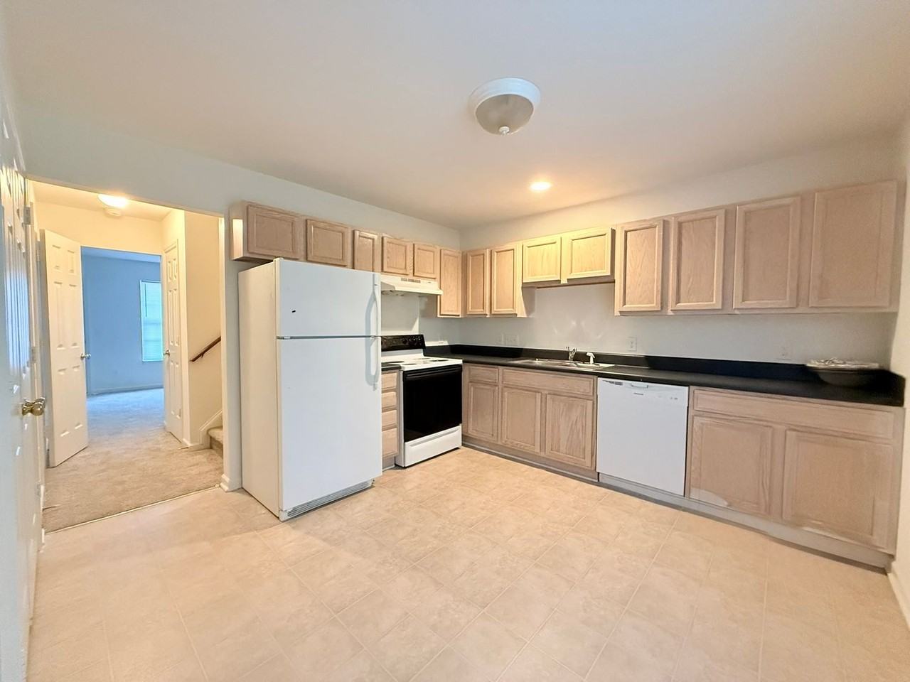 57 Red Ln - Photo 5 of 15