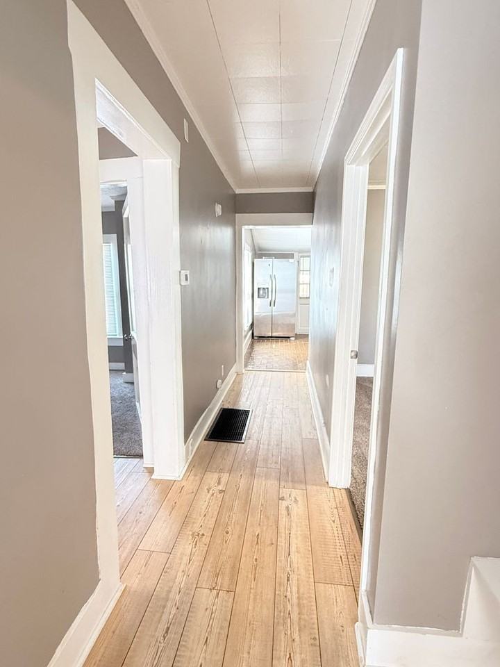 1023 Thomas V Bryant Dr - Photo 5 of 15