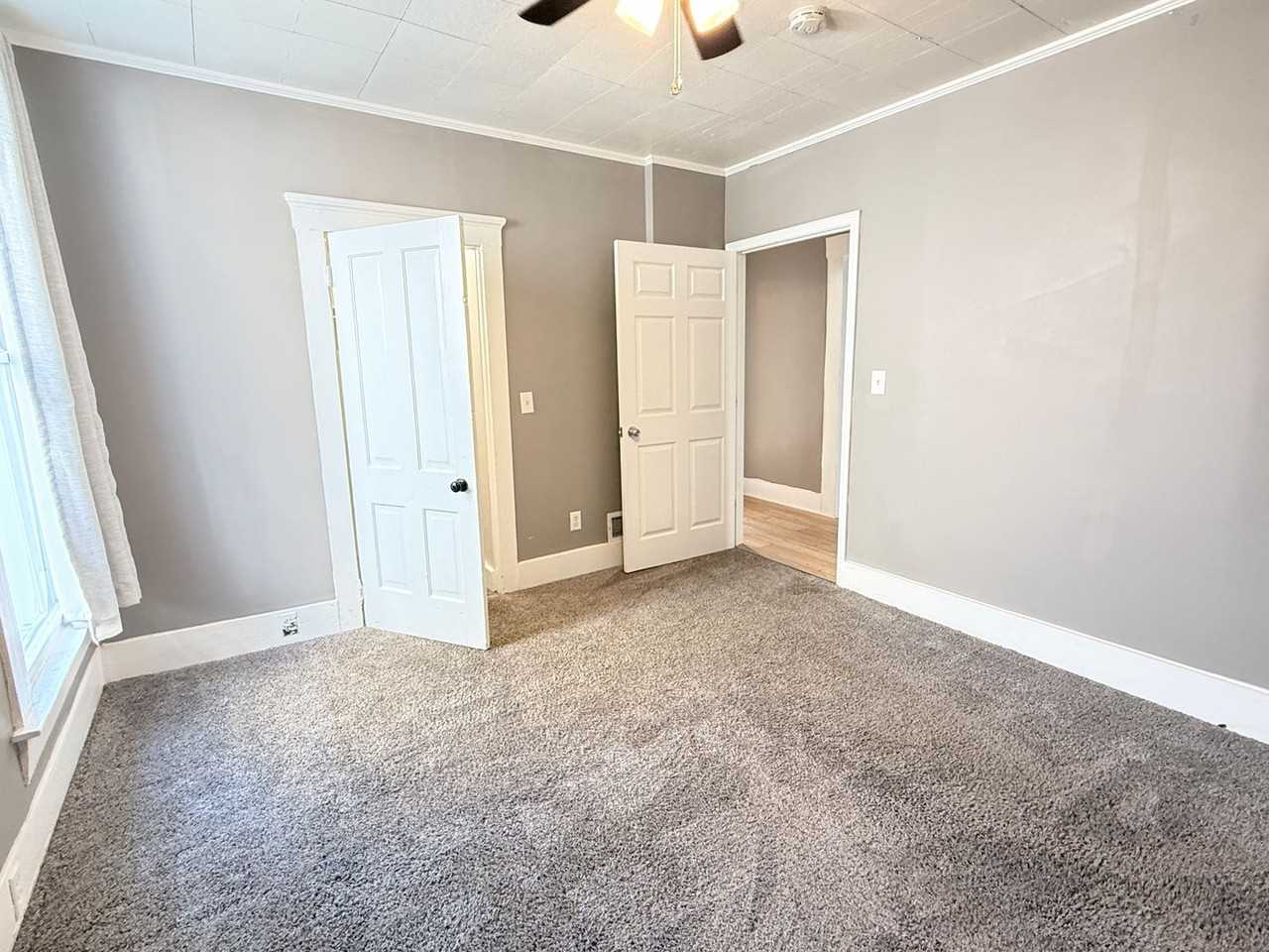 1023 Thomas V Bryant Dr - Photo 6 of 15