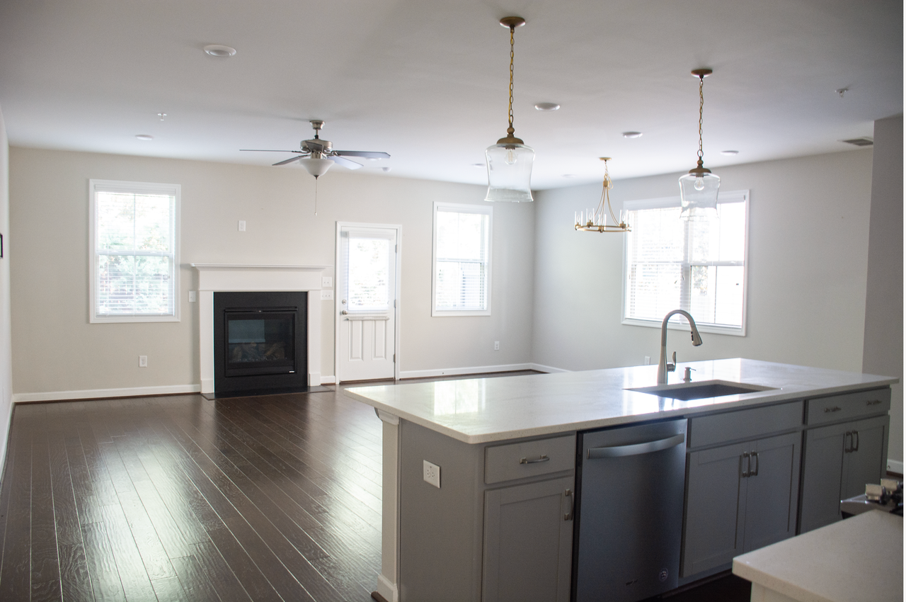 1231 Herty Dr - Photo 2 of 13