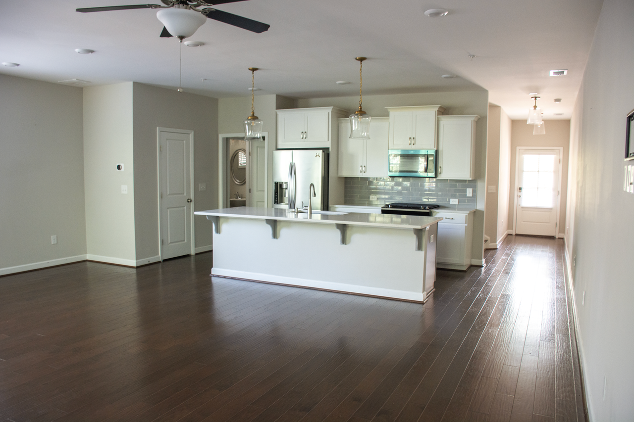 1231 Herty Dr - Photo 3 of 13