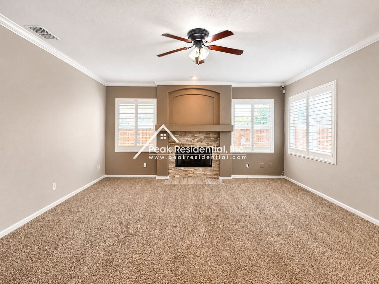 437 Anacapa Dr - Photo 5 of 36