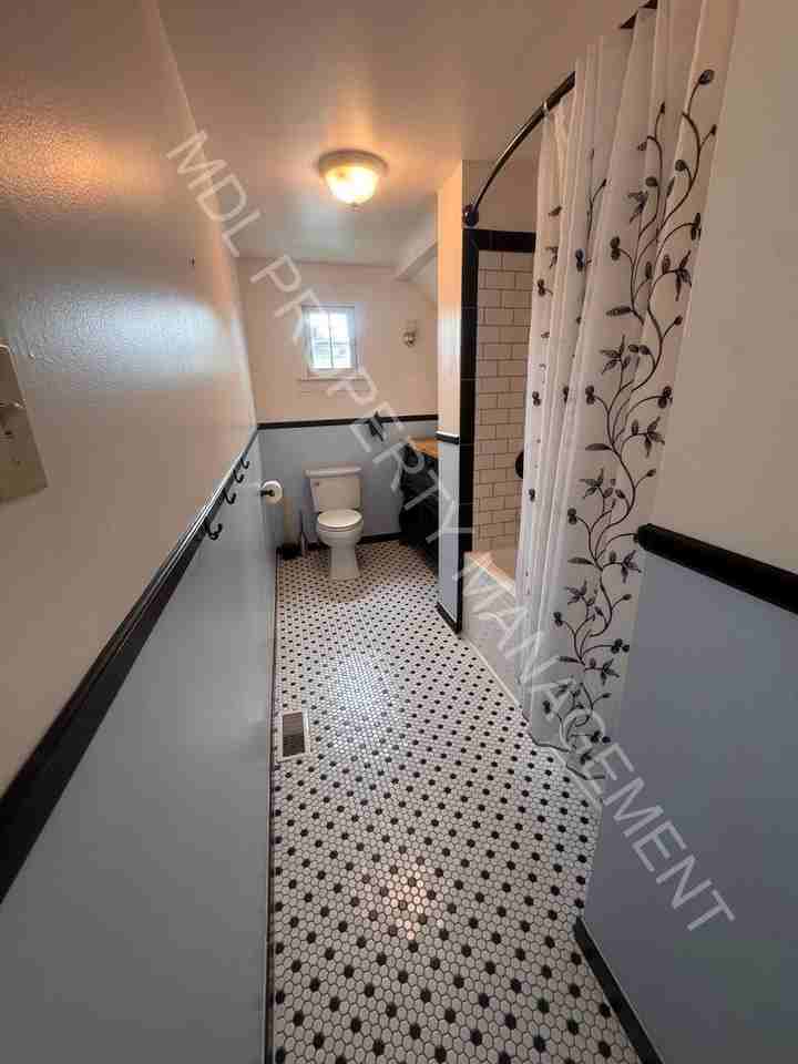 1609 18th St - Photo 7 of 17
