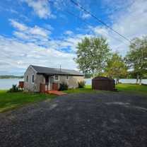 112 Mattabeseck Rd - Photo 1 of 1