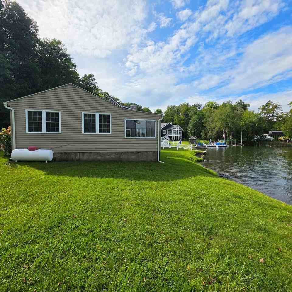112 Mattabeseck Rd - Photo 5 of 16