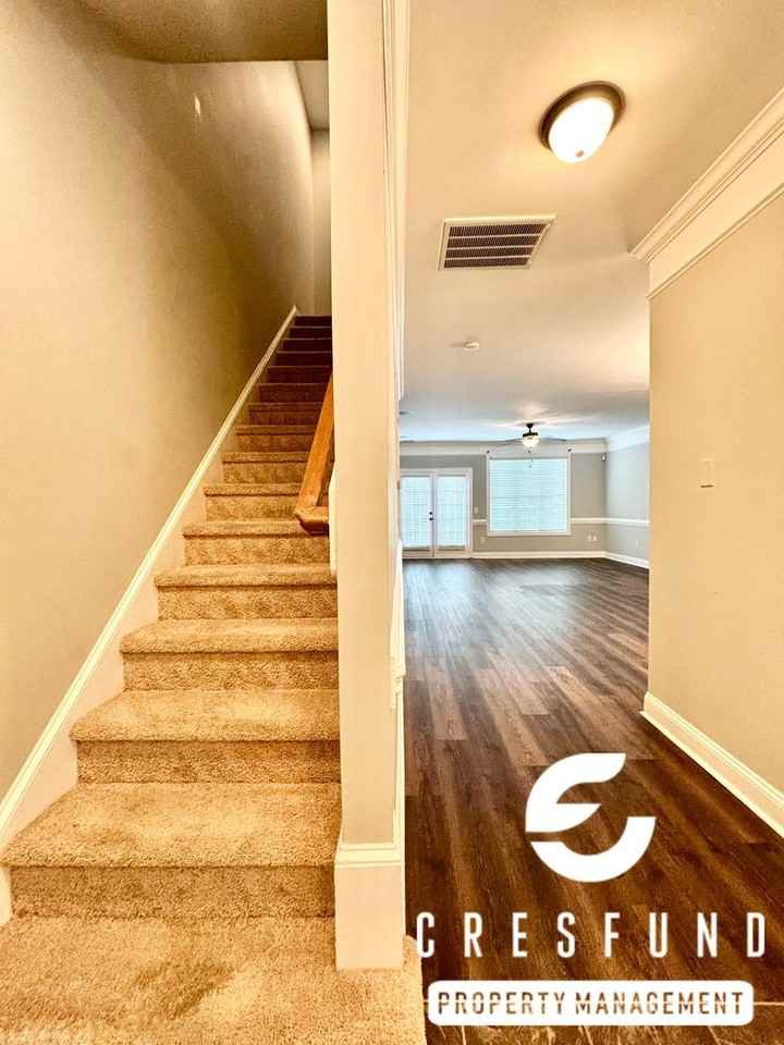 429 Georgetown Cir - Photo 3 of 30