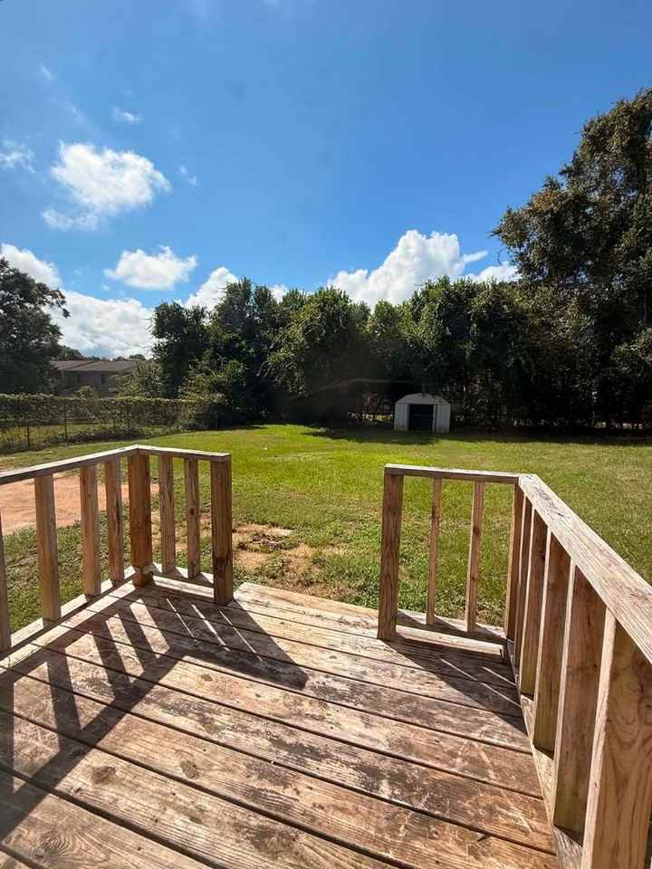 104 Yellowleaf Dr - Photo 5 of 12