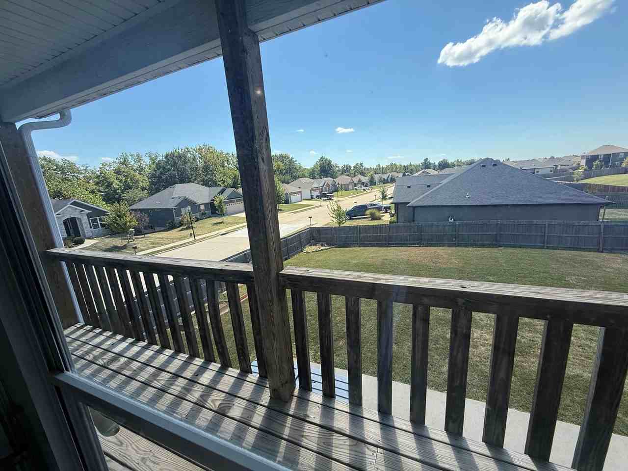 3702 Delwood Dr - Photo 4 of 39