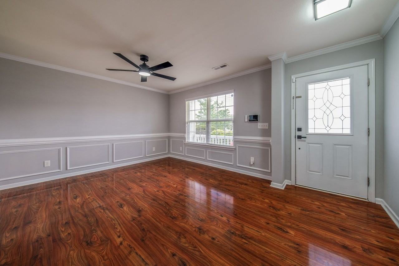 1301 Waldridge Ct - Photo 6 of 39