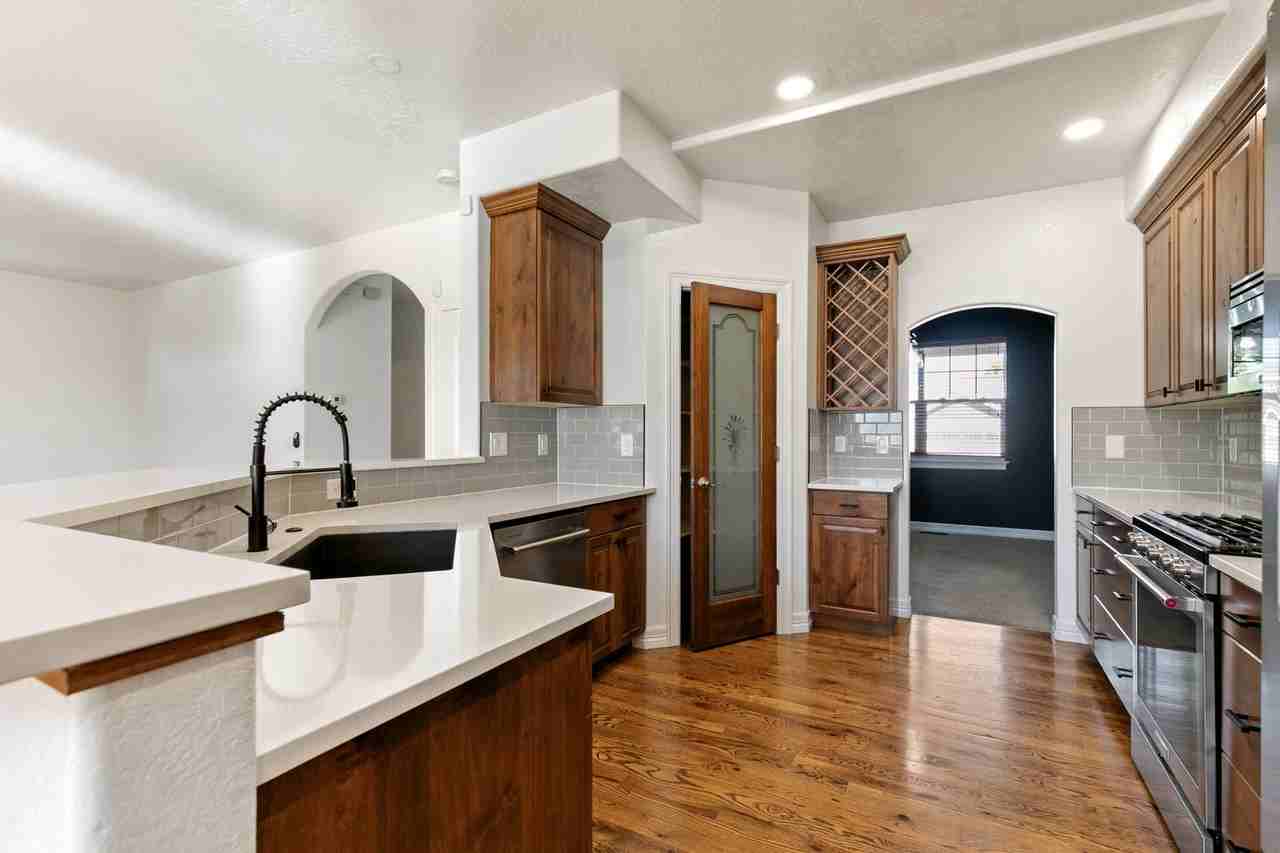 3207 66th Avenue Ct - Photo 5 of 28