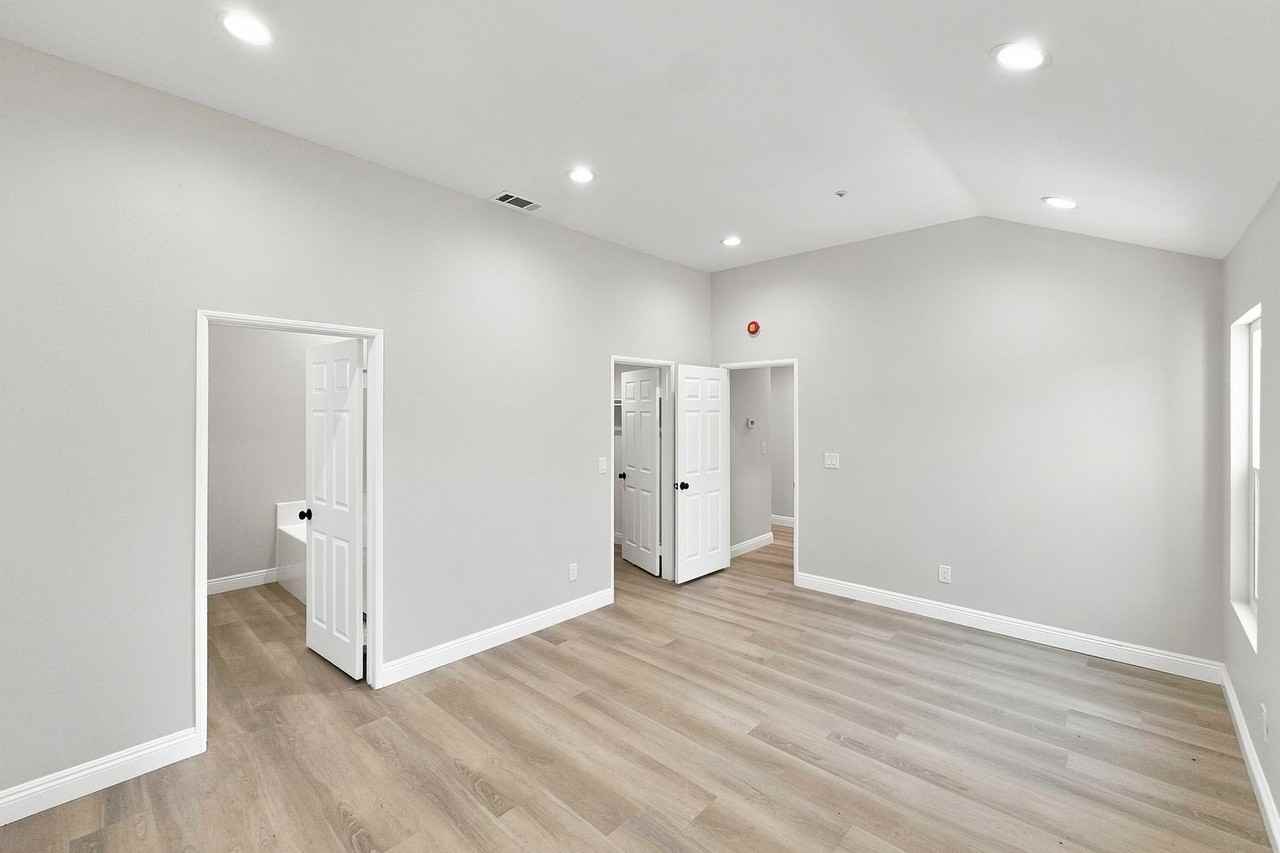 25544 Portola Loop - Photo 5 of 17