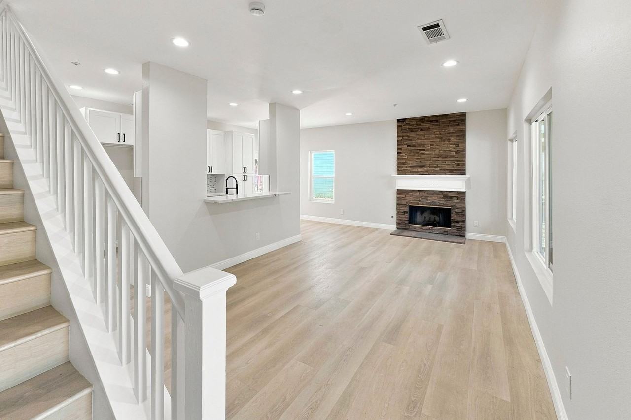 25544 Portola Loop - Photo 3 of 17