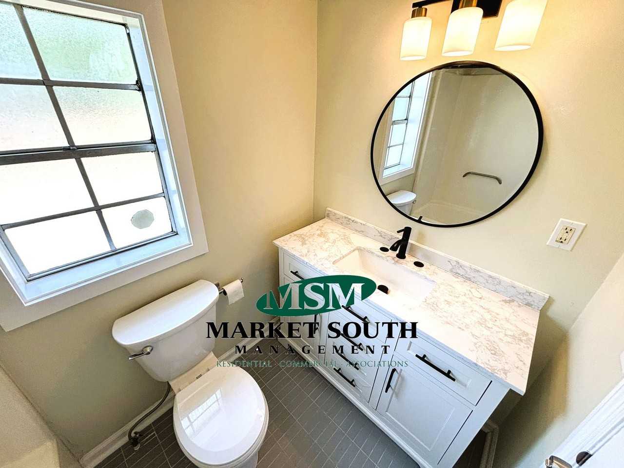 1705 Elgin St - Photo 6 of 16