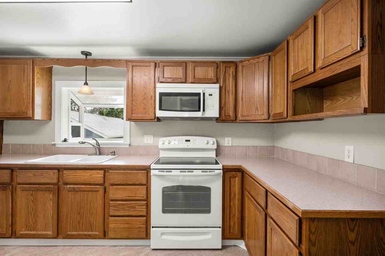 3312 E 36th Ave - Photo 5 of 32