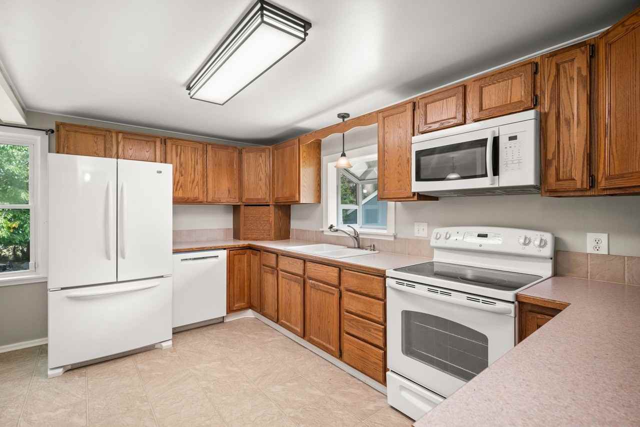 3312 E 36th Ave - Photo 6 of 32