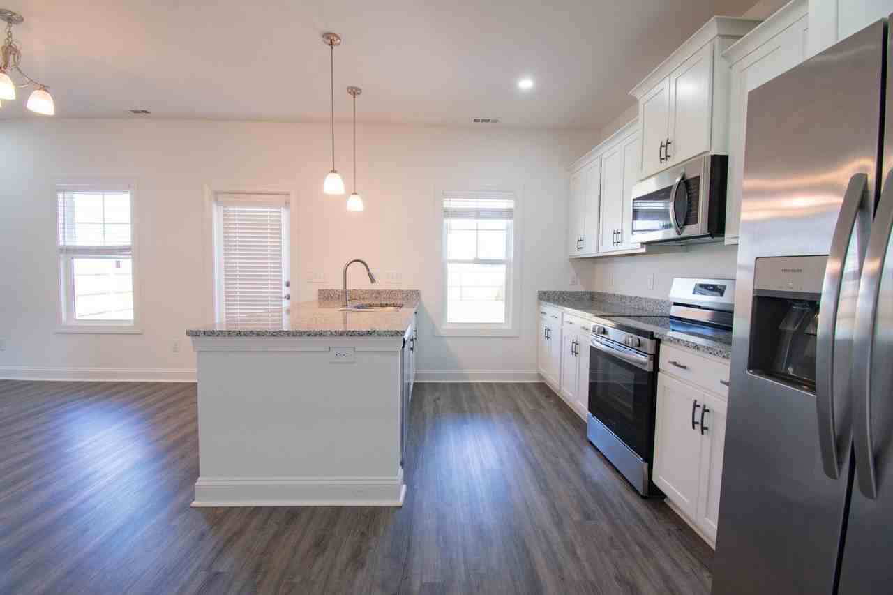 157 Easy St - Photo 7 of 36