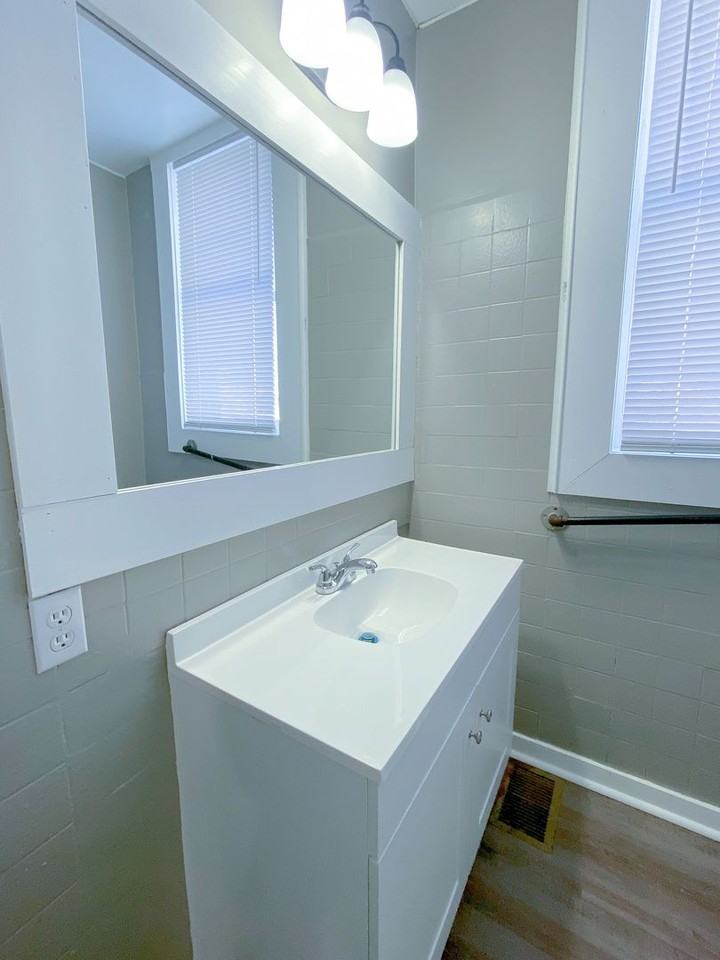606 West 4th Street - Photo 2 of 23