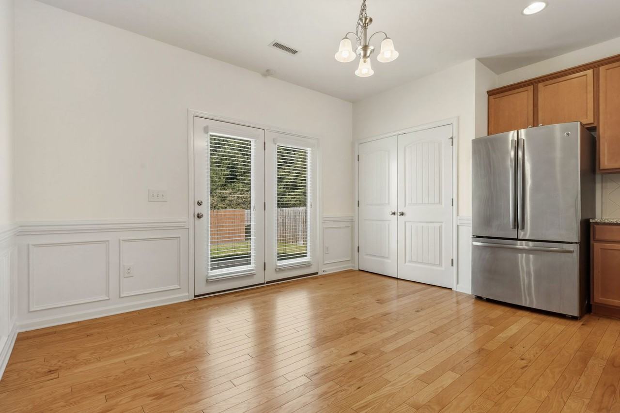 3 Moonbeam Ct - Photo 6 of 25