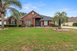 featured image of 4032 Lonicera Loop