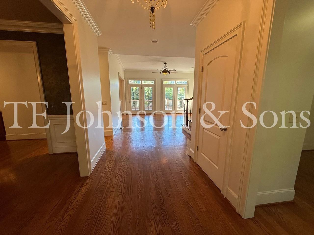 5540 Brookberry Farm Rd - Photo 4 of 50