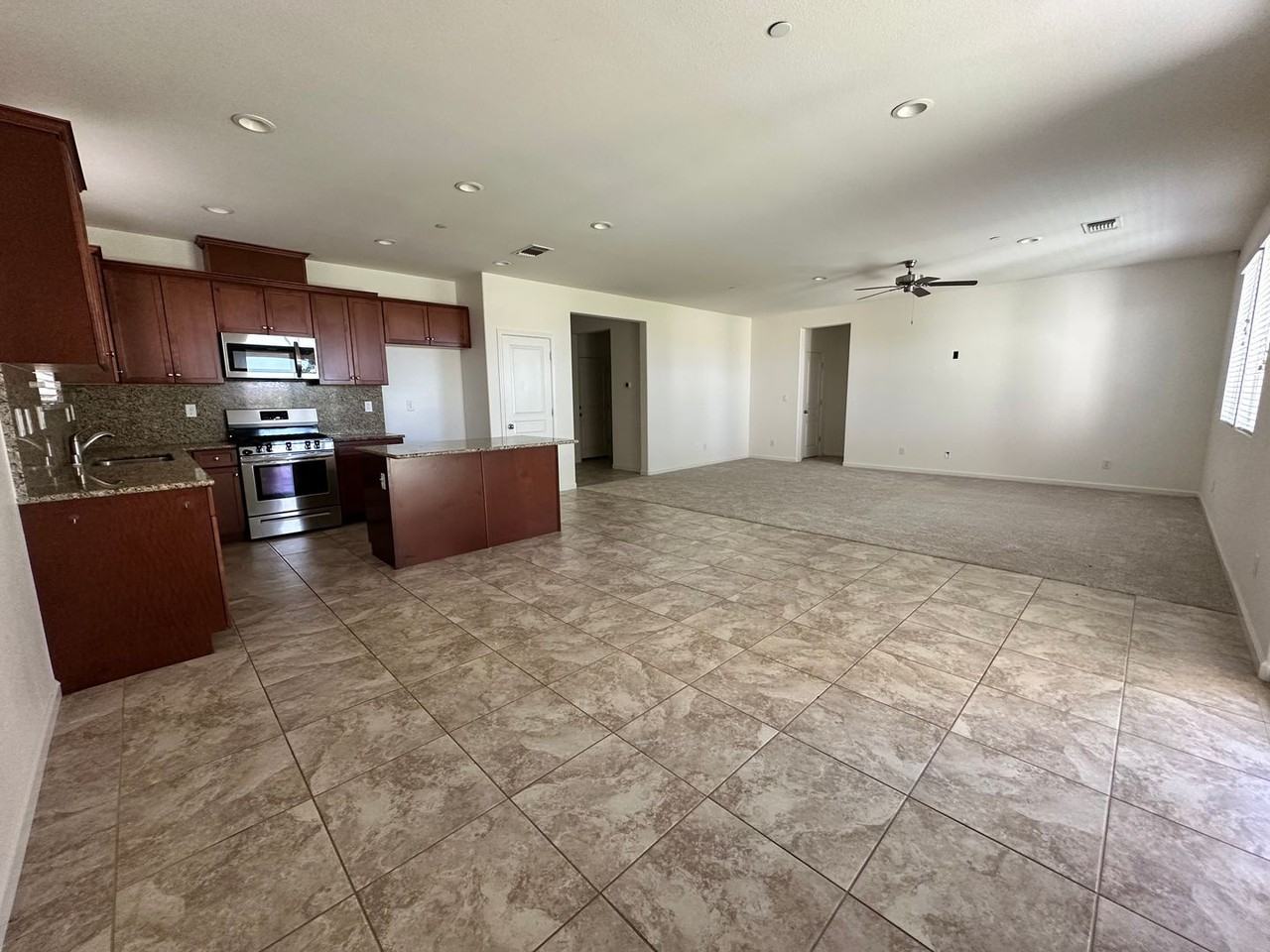 4306 W Lark Ave - Photo 2 of 14