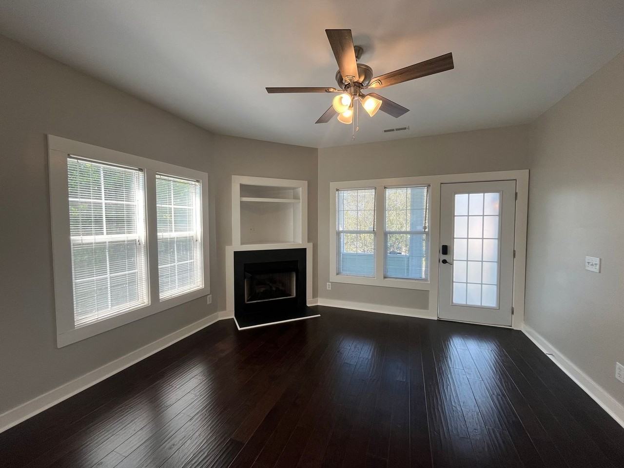 2320 Wrightsville Ave - Photo 7 of 38