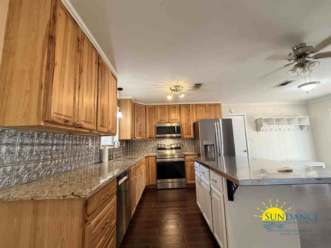 723 Clark Dr Nw - Photo 5 of 29